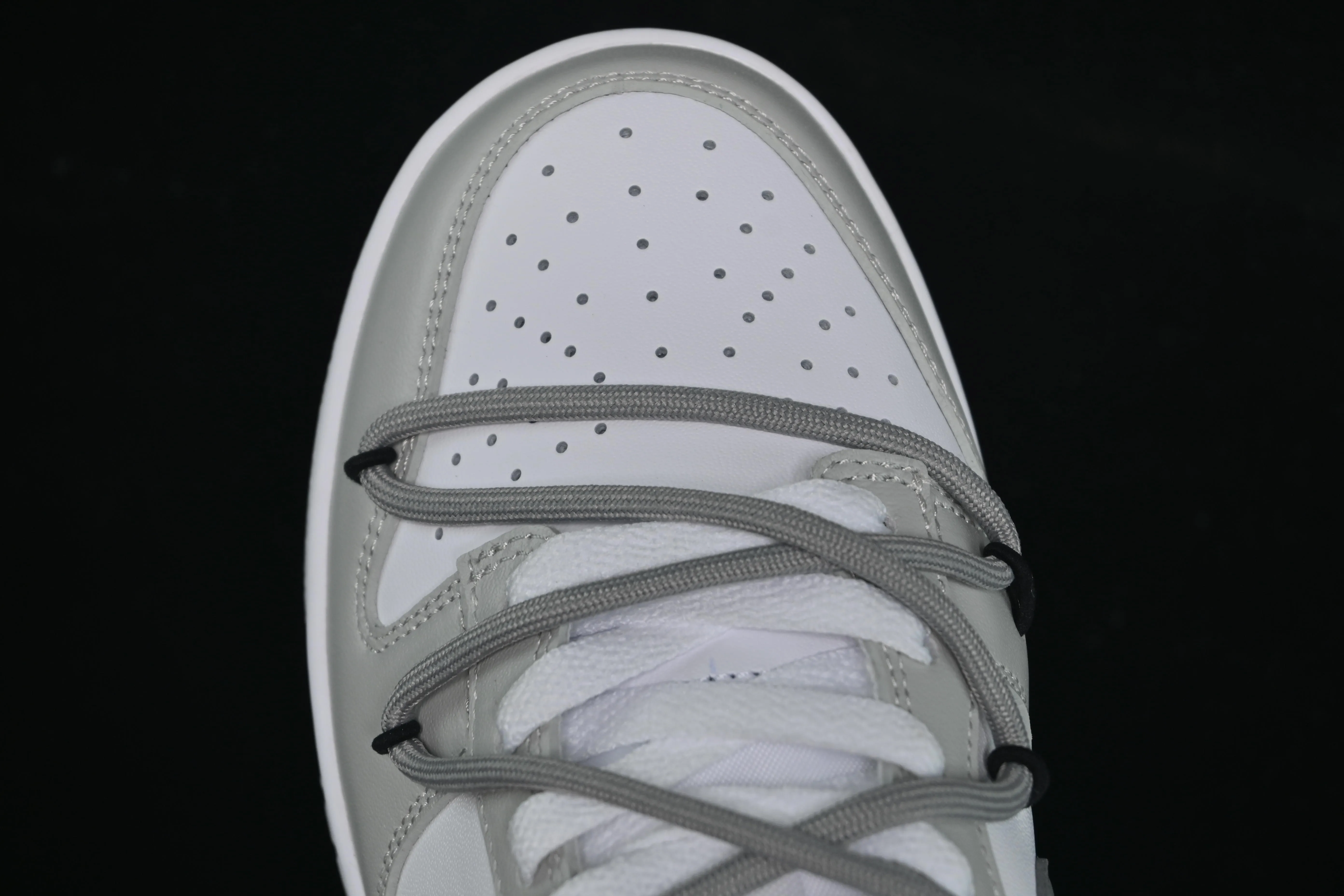 All categories Nk SB Dunk Series Nk SB Dunk Low High-end customized low-top sneakers Nike SB Dunk Low white gray strap low-top casual sneakers DD1391-103